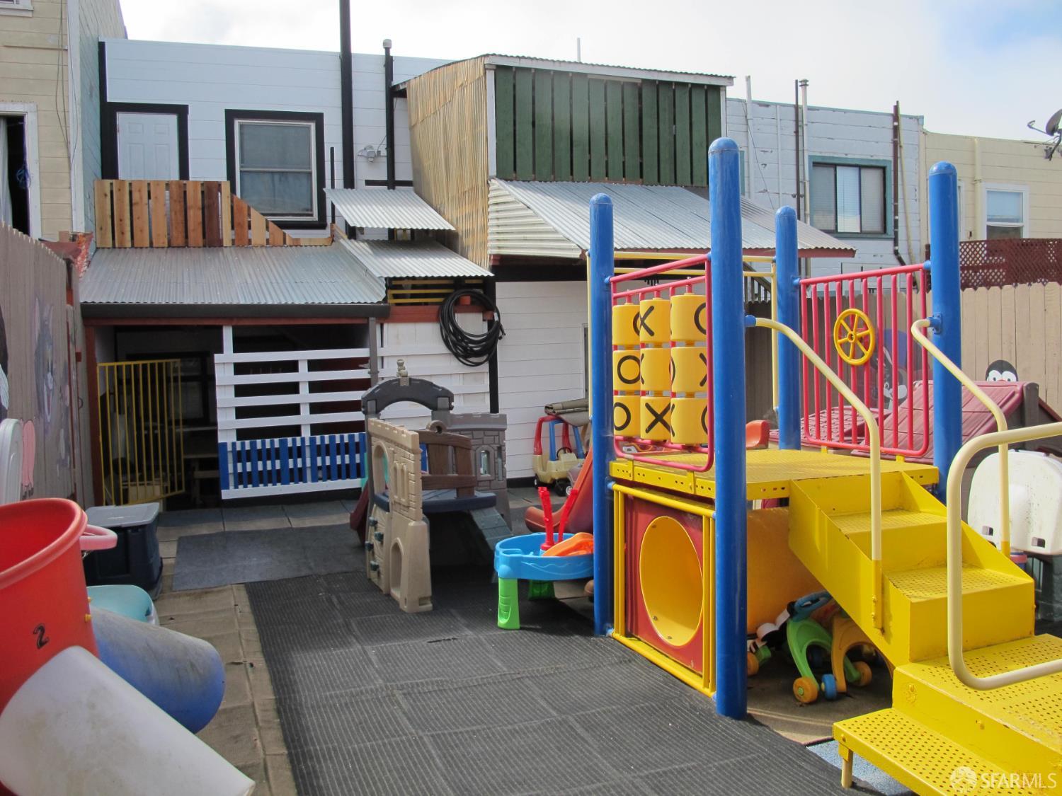 Detail Gallery Image 16 of 17 For 162 School St, Daly City,  CA 94014 - – Beds | – Baths