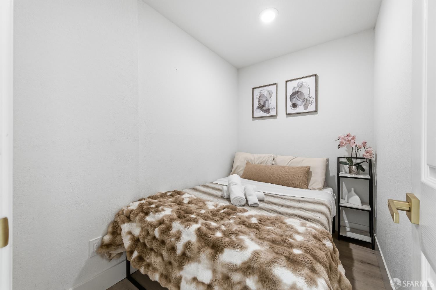 Photo #19: 426113270 Listing: Photo #19