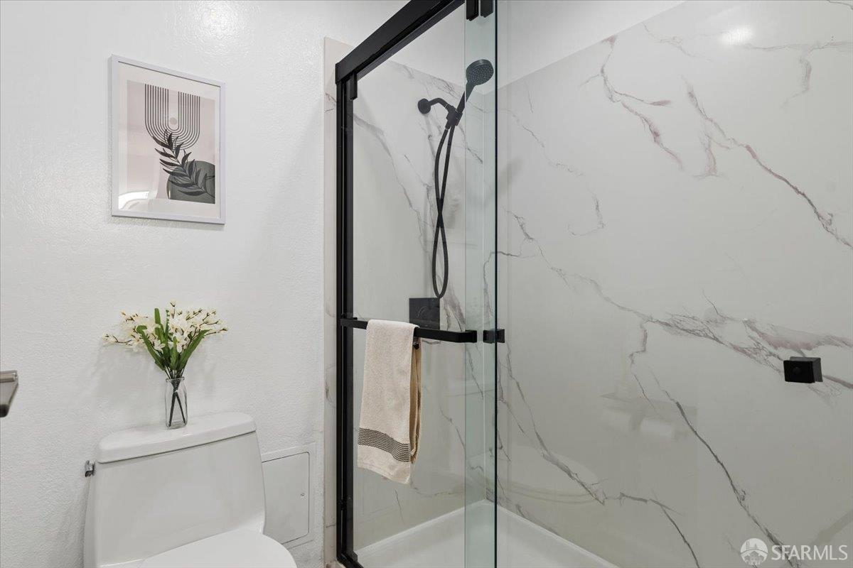 Photo #11: 426107826 Listing: Photo #11