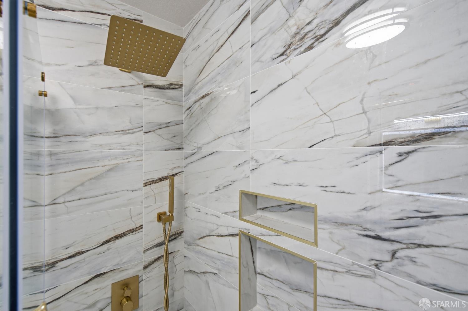 Photo #14: 426113248 Listing: Photo #14