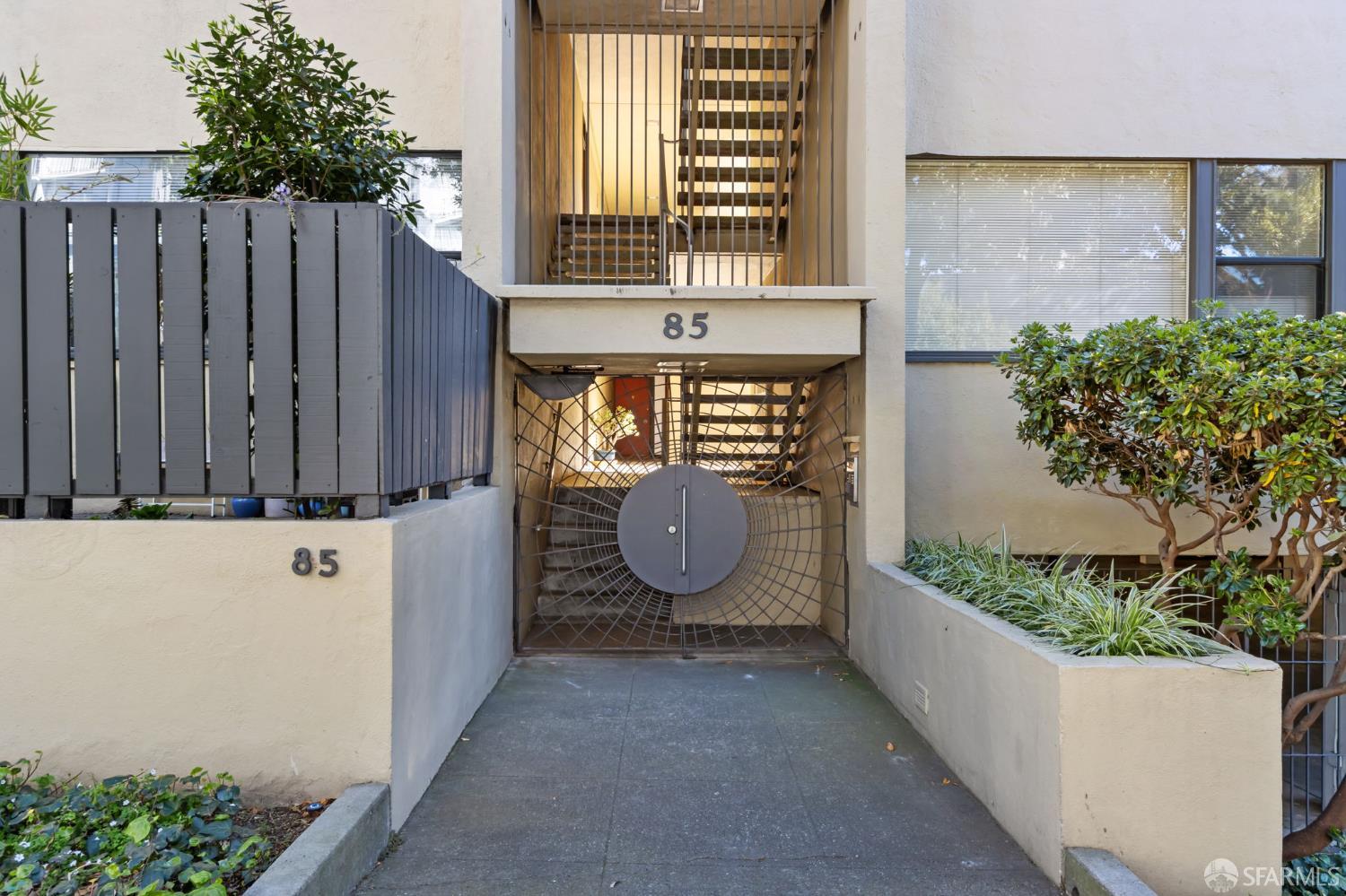 Photo #2: 426107244 Listing: Photo #2