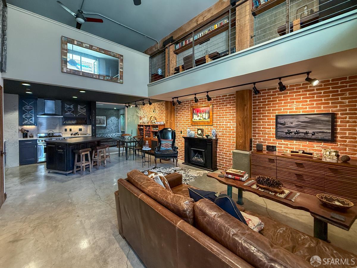 Front Image Thumbnail for SF426114719