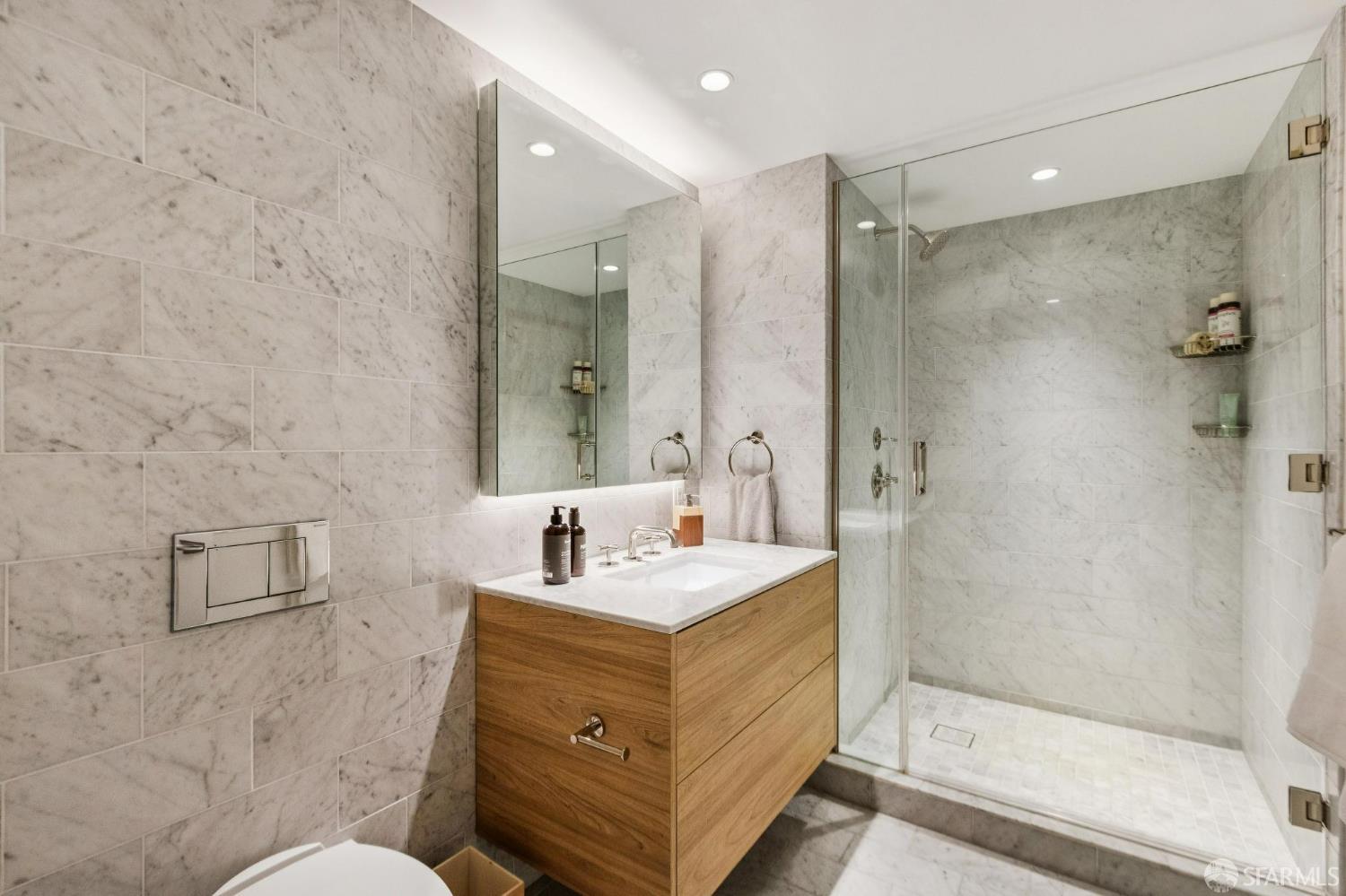 Detail Gallery Image 32 of 56 For 2121 Webster St #111,  San Francisco,  CA 94115 - 3 Beds | 4 Baths