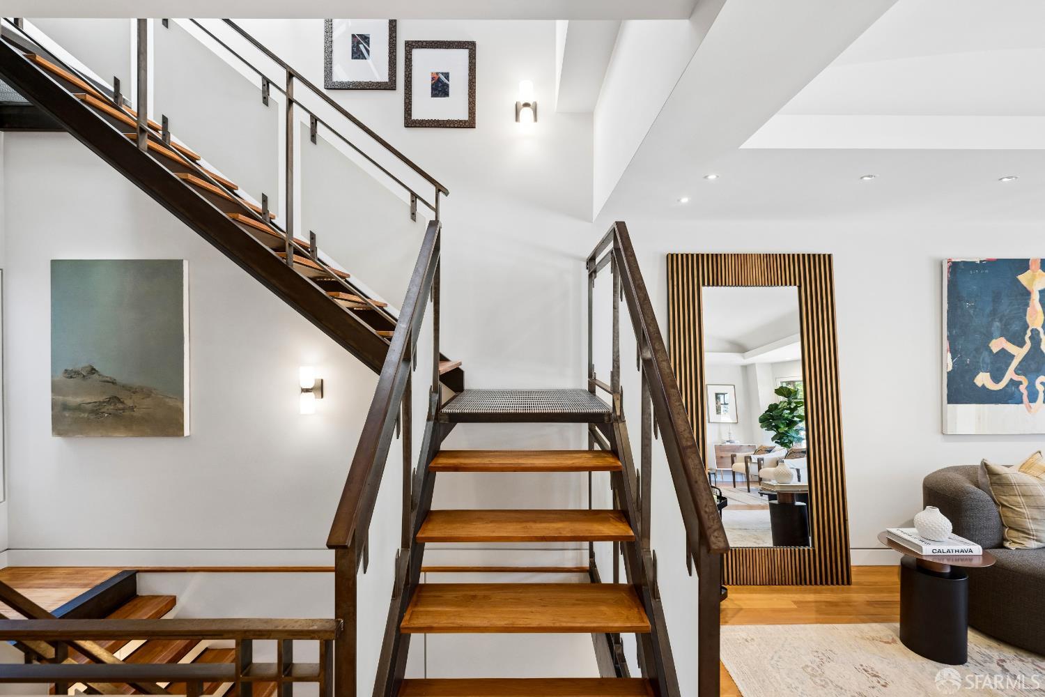 Detail Gallery Image 14 of 52 For 228 Connecticut St, San Francisco,  CA 94107 - 4 Beds | 3/1 Baths