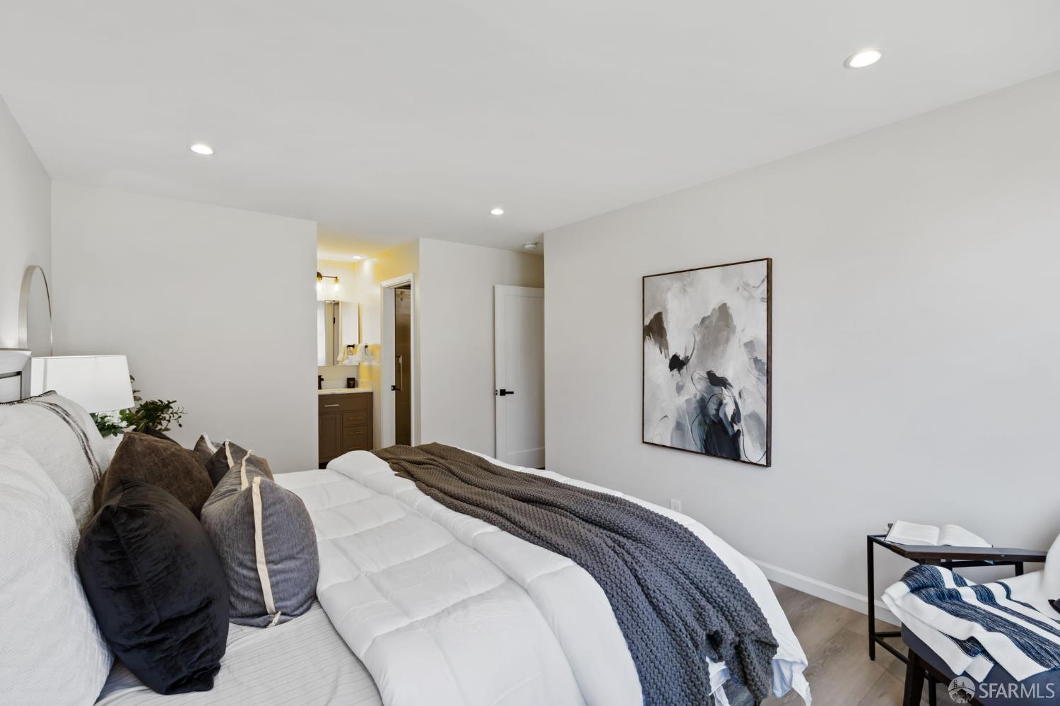 Photo #30: 426107244 Listing: Photo #30