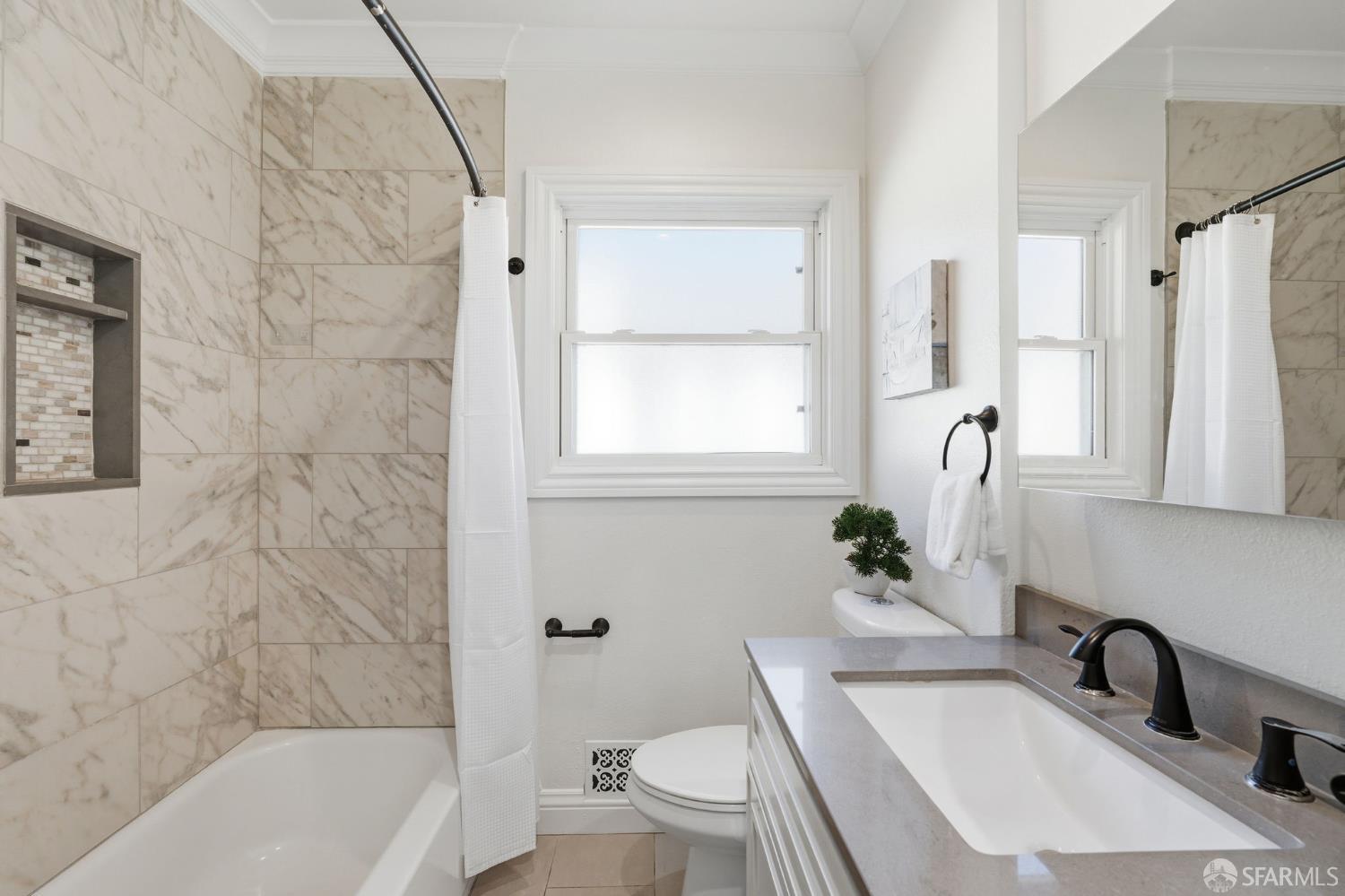 Detail Gallery Image 24 of 66 For 9834 Elmar Ave, Oakland,  CA 94603 - 2 Beds | 1 Baths