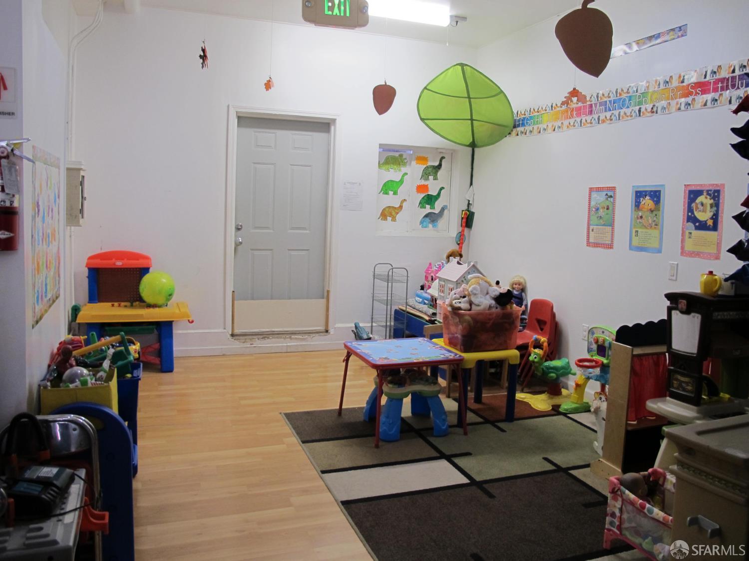 Detail Gallery Image 12 of 17 For 162 School St, Daly City,  CA 94014 - – Beds | – Baths