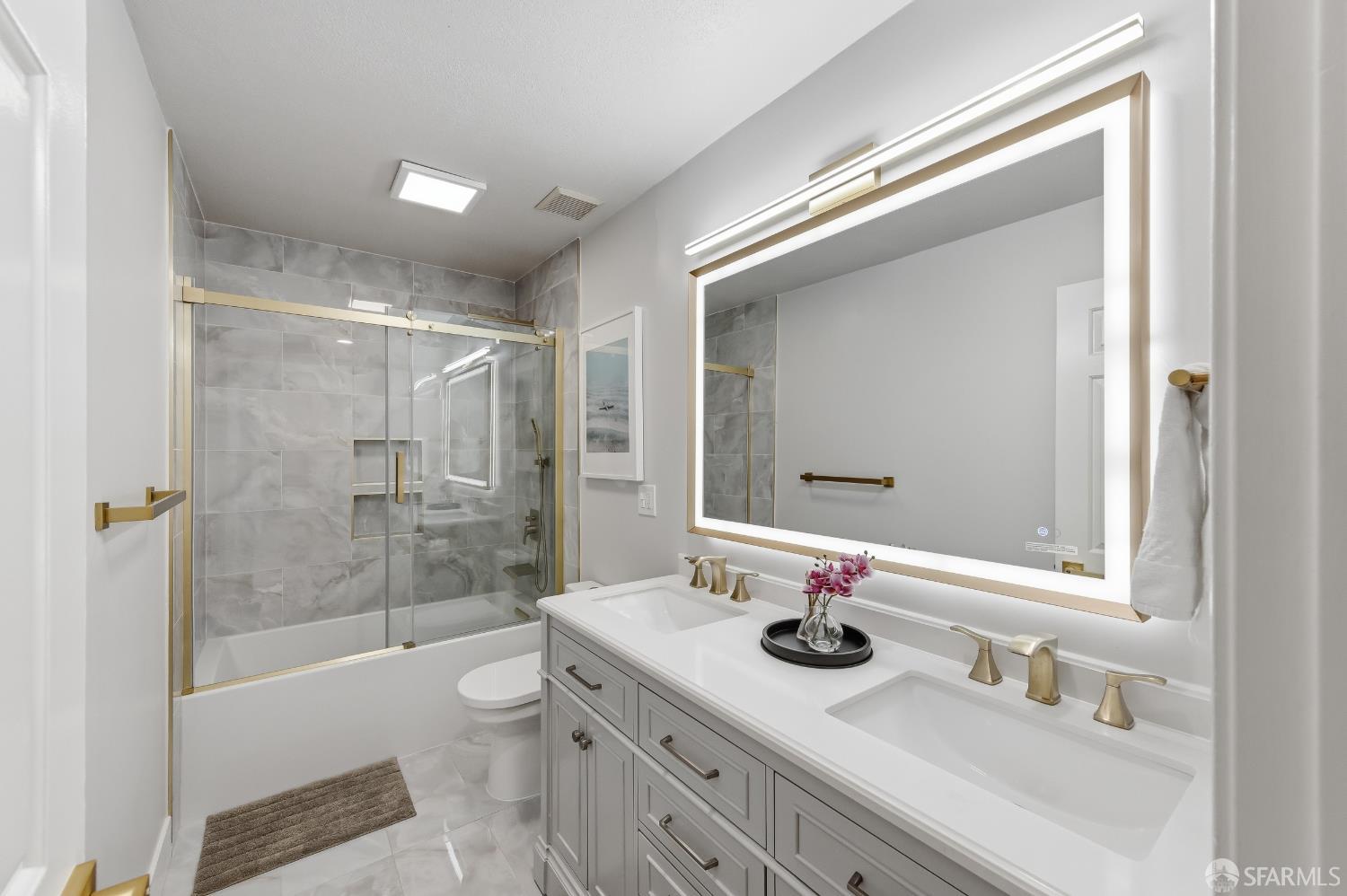 Photo #12: 426113270 Listing: Photo #12