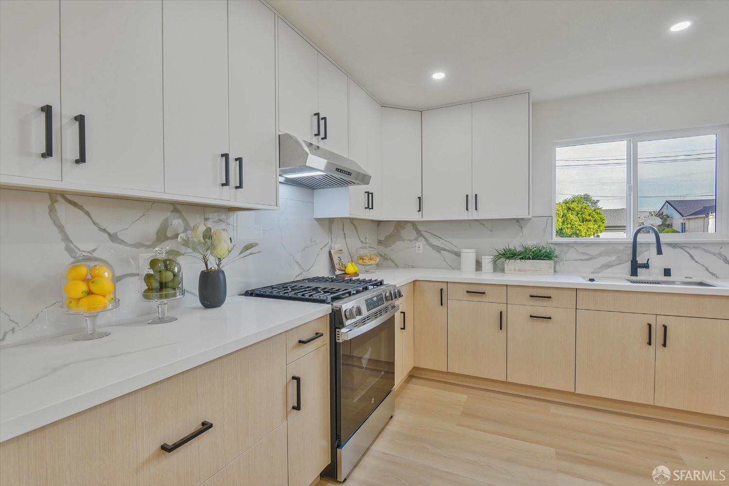 Detail Gallery Image 27 of 87 For 1384 Advent Ave, San Leandro,  CA 94579 - 3 Beds | 2 Baths