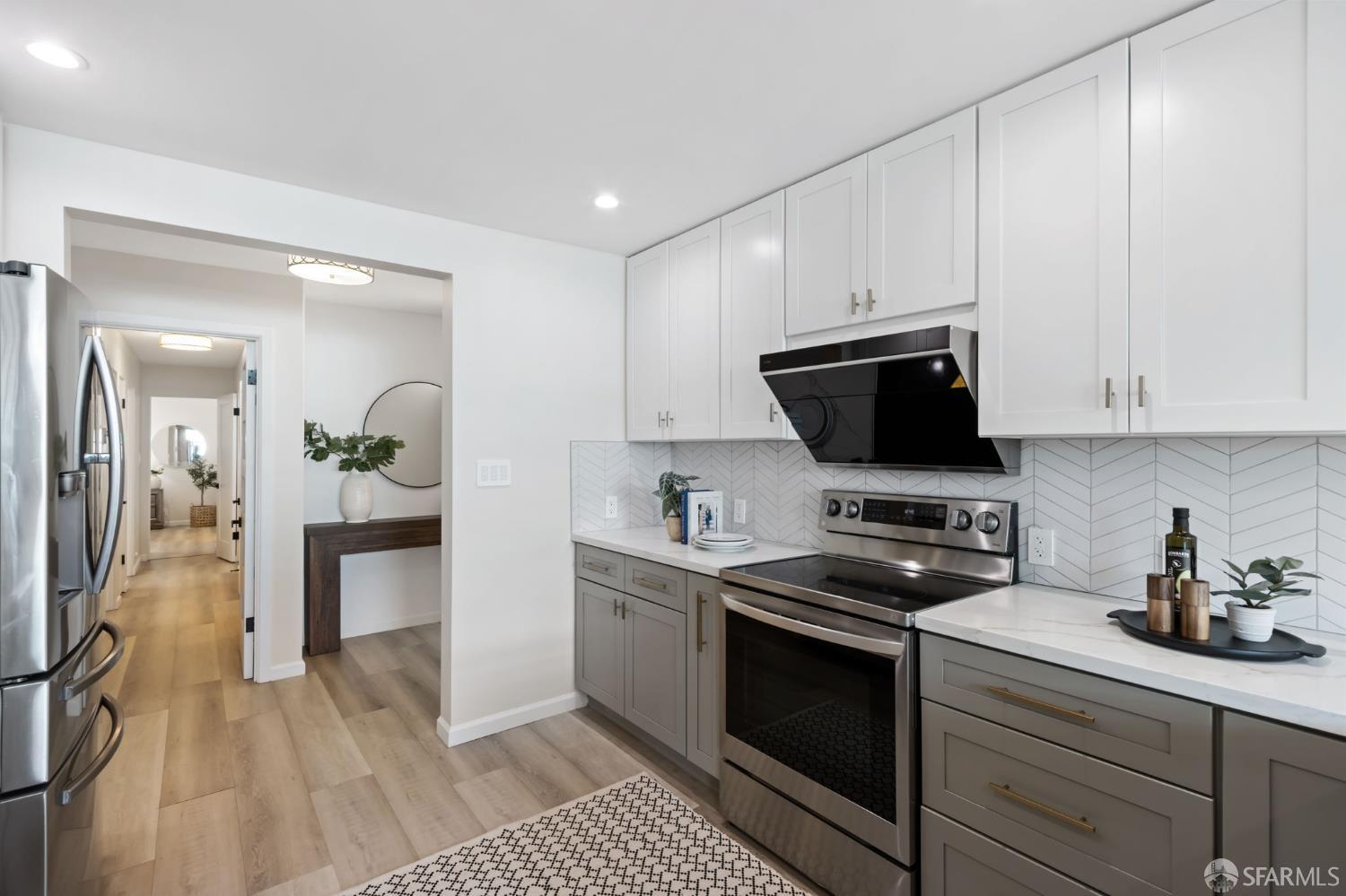 Photo #6: 426107244 Listing: Photo #6