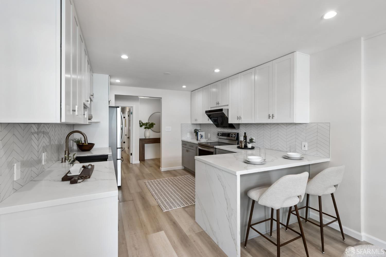 Photo #11: 426107244 Listing: Photo #11