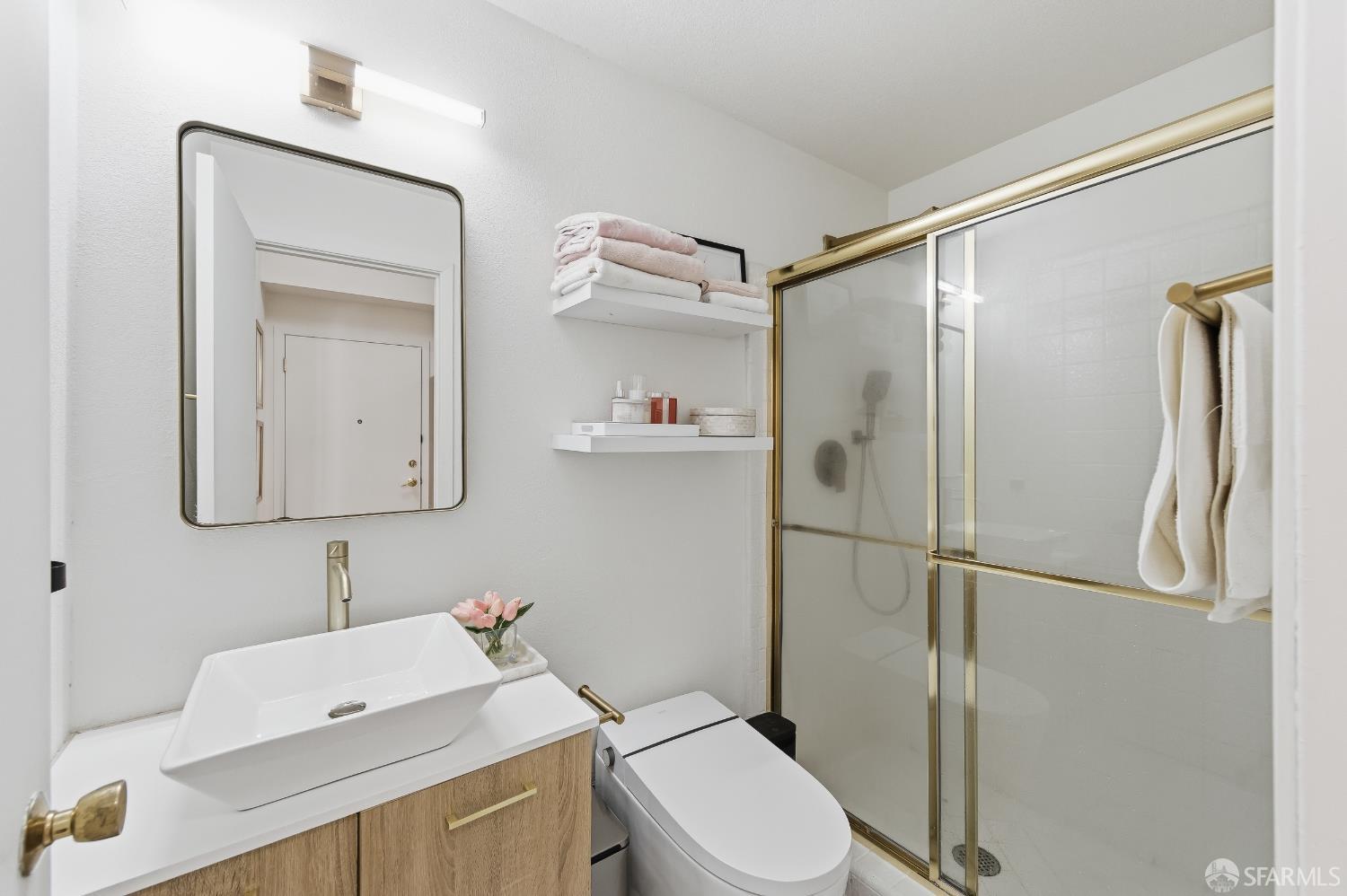 Photo #32: 426113270 Listing: Photo #32