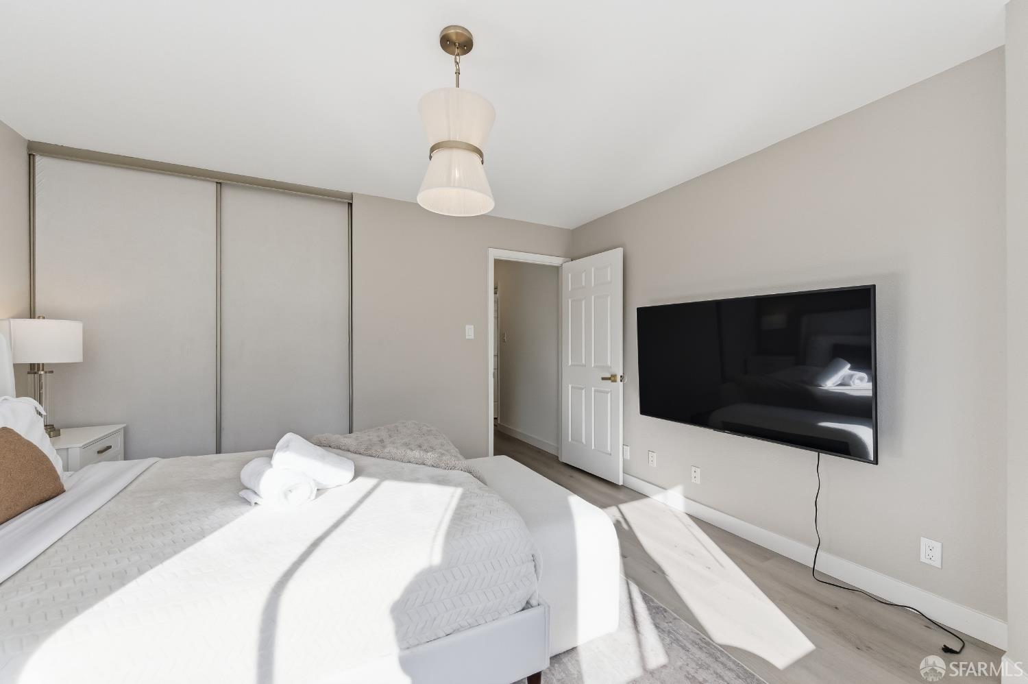 Photo #14: 426113270 Listing: Photo #14