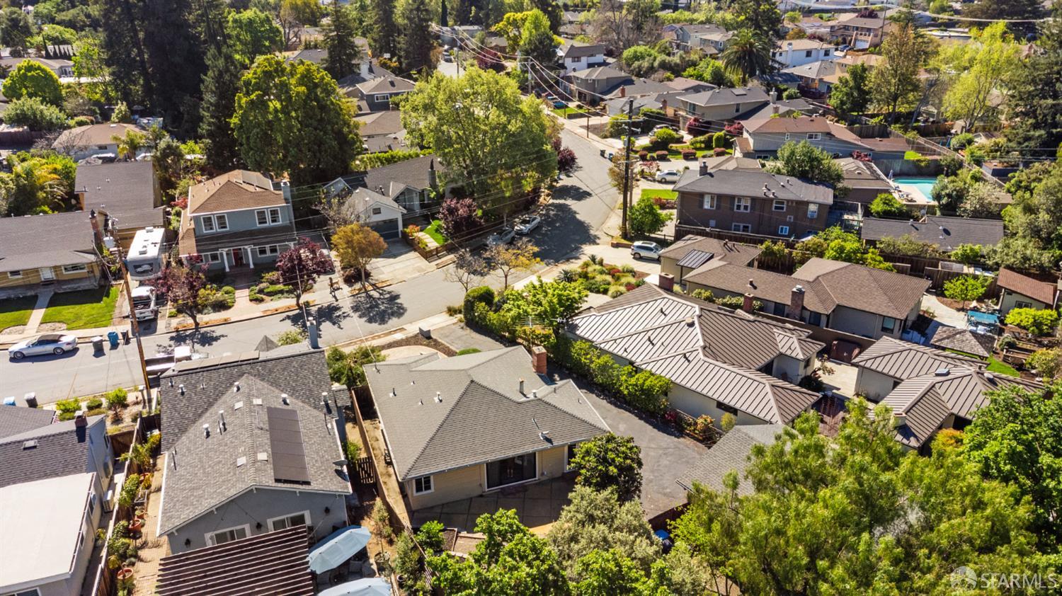 Detail Gallery Image 52 of 54 For 108 Inner Cir, Redwood City,  CA 94062 - 2 Beds | 1 Baths