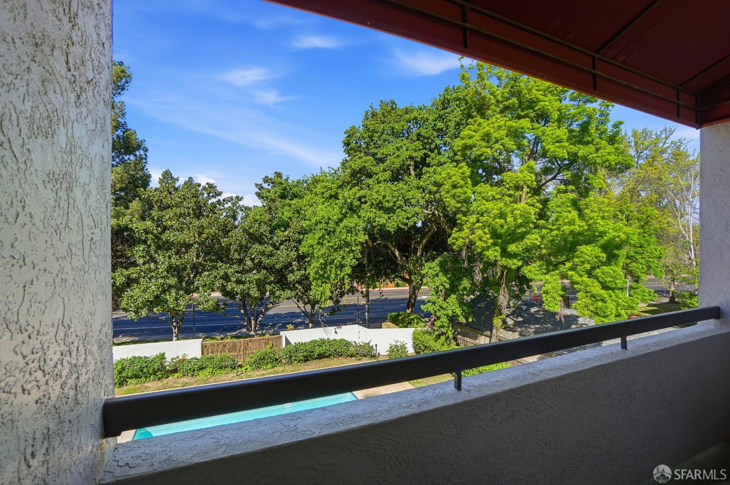 Detail Gallery Image 35 of 39 For 1308 Walden Rd #38,  Walnut Creek,  CA 94597 - 2 Beds | 2 Baths