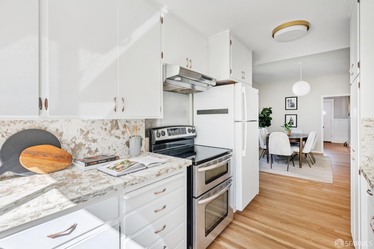 Detail Gallery Image 25 of 73 For 1819 8th Ave, San Francisco,  CA 94109 - 3 Beds | 2 Baths