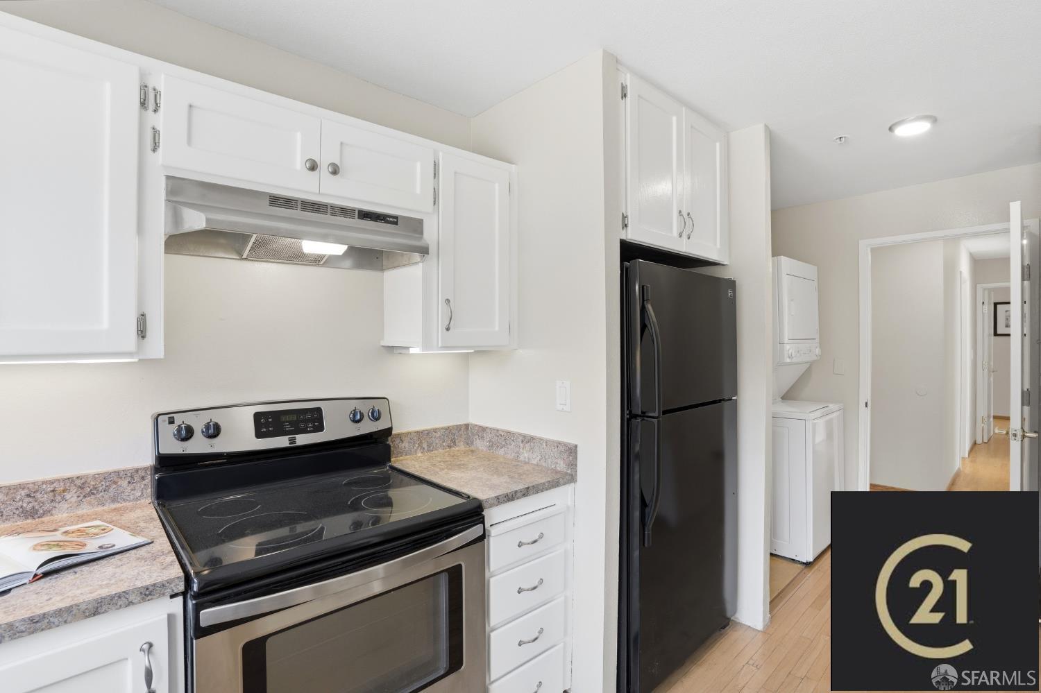 Detail Gallery Image 14 of 44 For 230 N Lake Merced Hls 1a,  San Francisco,  CA 94132 - 2 Beds | 2 Baths