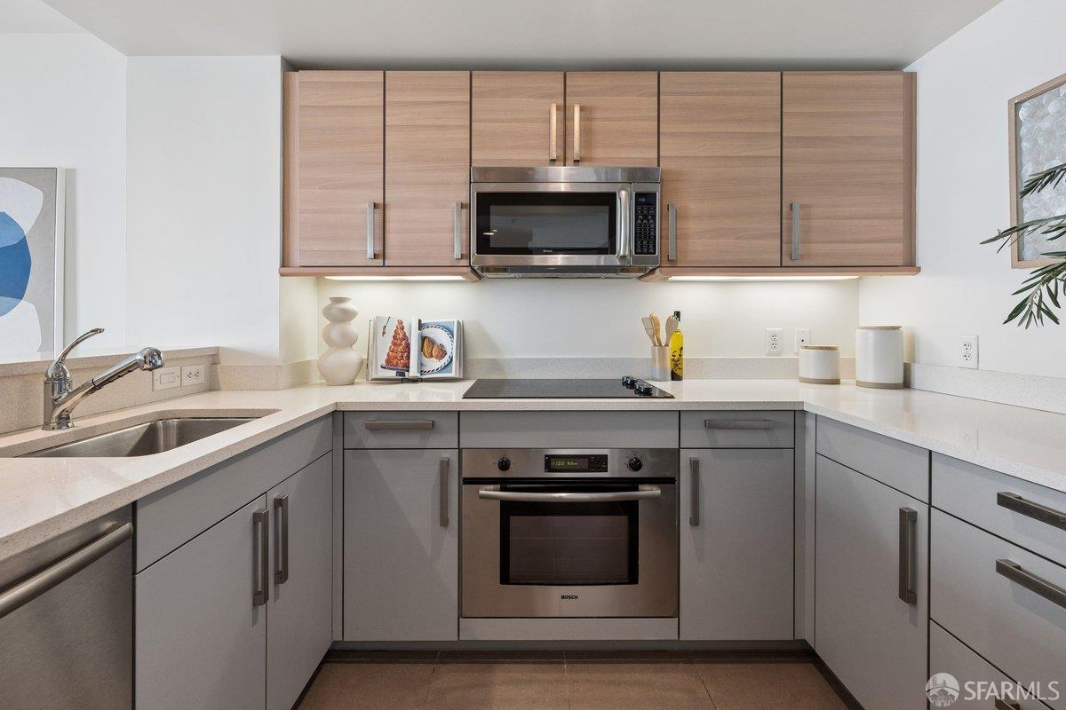 Photo #9: 426115049 Listing: Photo #9