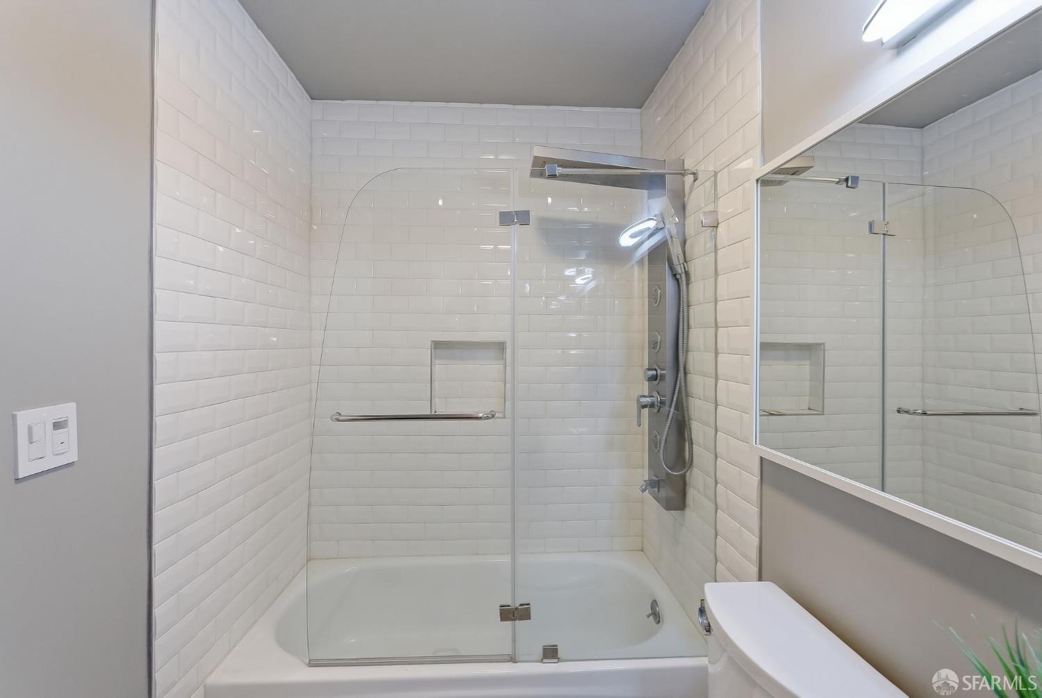 Photo #14: 426113213 Listing: Photo #14