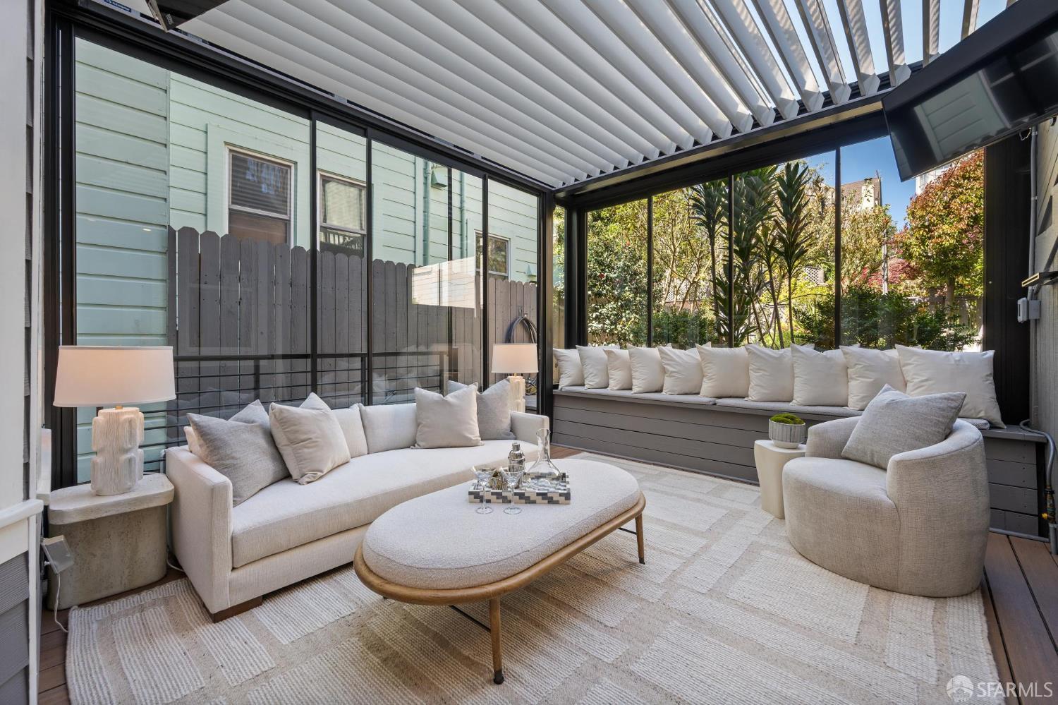 Detail Gallery Image 10 of 21 For 3920 Sacramento St, San Francisco,  CA 94118 - 3 Beds | 2 Baths