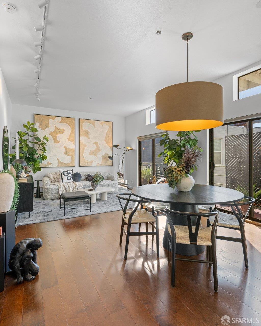 Detail Gallery Image 17 of 92 For 2425 Market St #6,  San Francisco,  CA 94114 - 2 Beds | 1 Baths