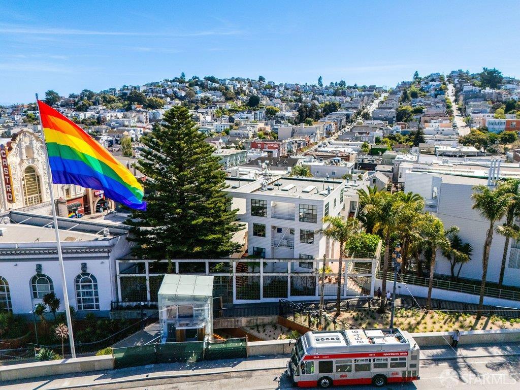 Detail Gallery Image 65 of 92 For 2425 Market St #6,  San Francisco,  CA 94114 - 2 Beds | 1 Baths