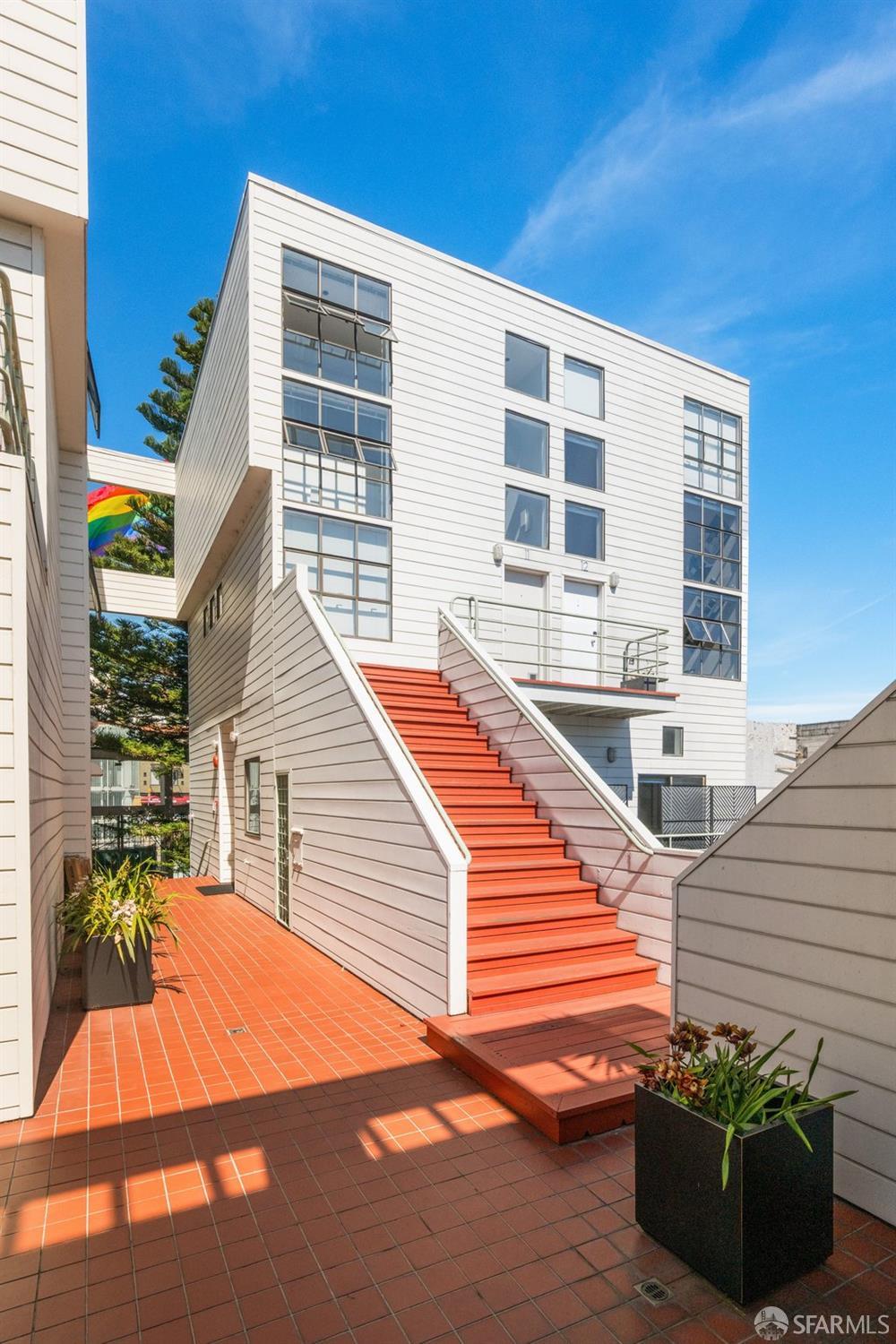 Detail Gallery Image 6 of 92 For 2425 Market St #6,  San Francisco,  CA 94114 - 2 Beds | 1 Baths