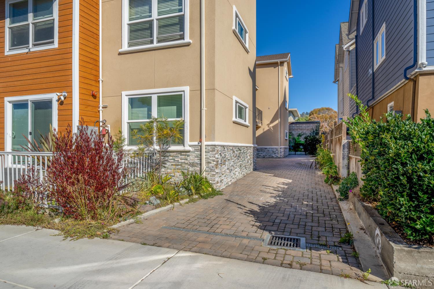 Detail Gallery Image 77 of 88 For 938 Kearney St, El Cerrito,  CA 94133 - 8 Beds | 8/2 Baths