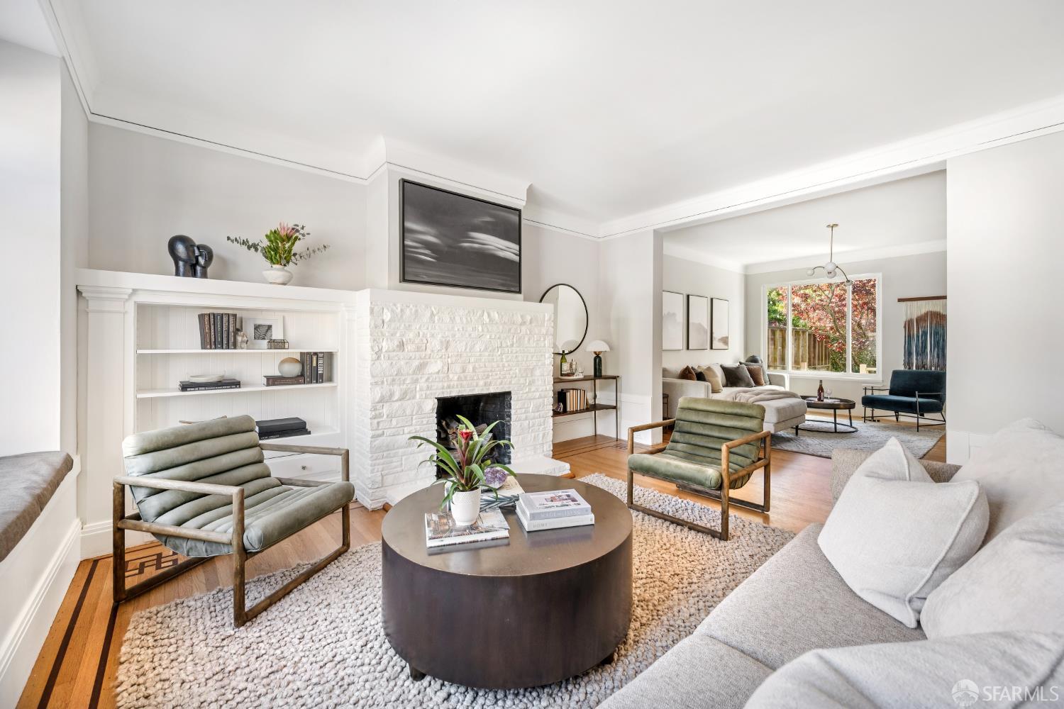 Detail Gallery Image 12 of 73 For 1819 8th Ave, San Francisco,  CA 94109 - 3 Beds | 2 Baths