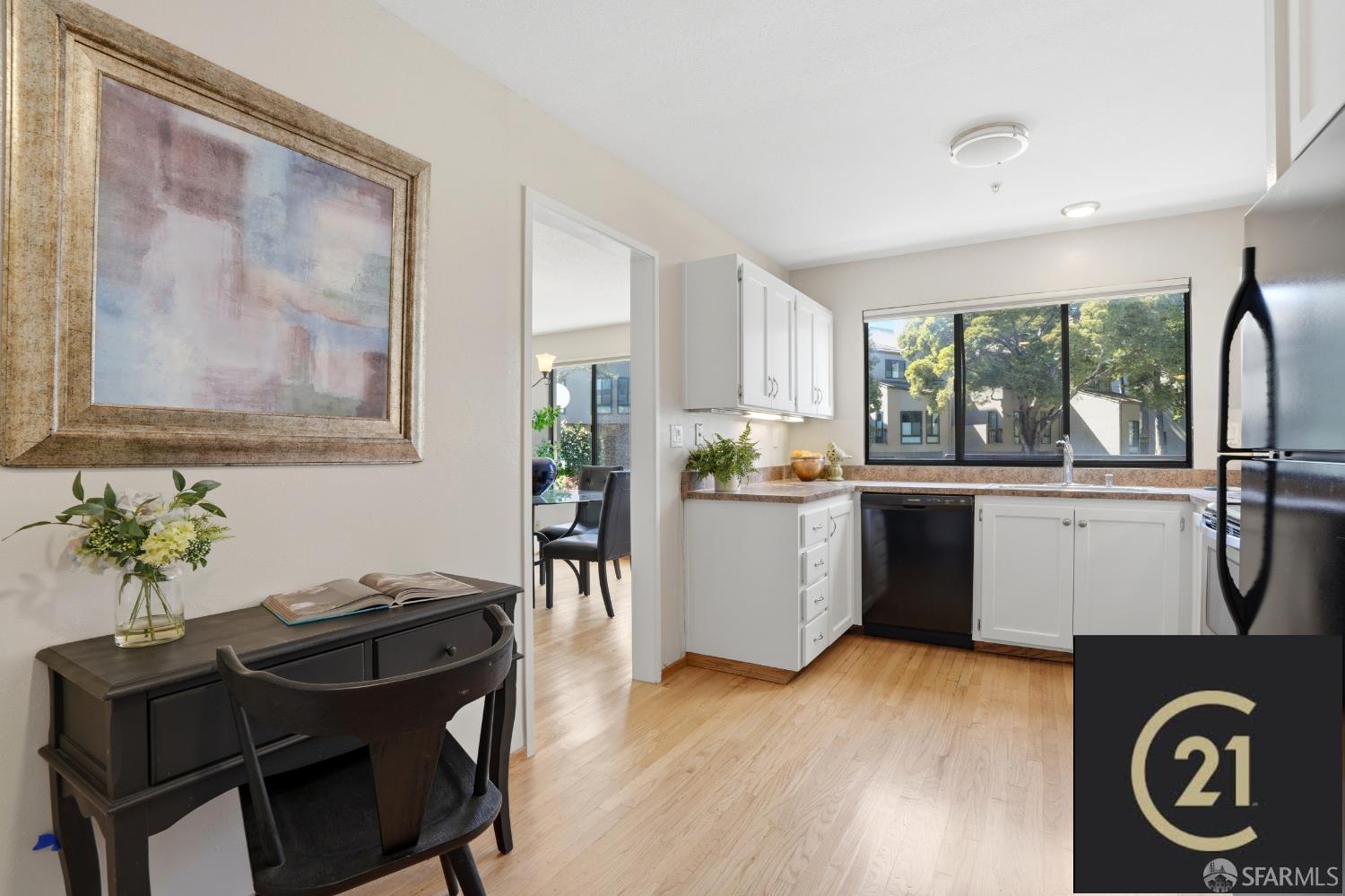 Detail Gallery Image 9 of 44 For 230 N Lake Merced Hls 1a,  San Francisco,  CA 94132 - 2 Beds | 2 Baths