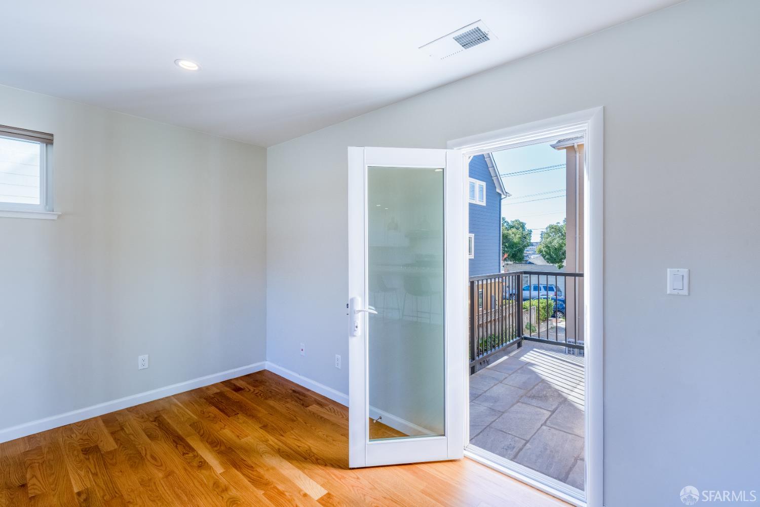 Detail Gallery Image 22 of 88 For 938 Kearney St, El Cerrito,  CA 94133 - 8 Beds | 8/2 Baths