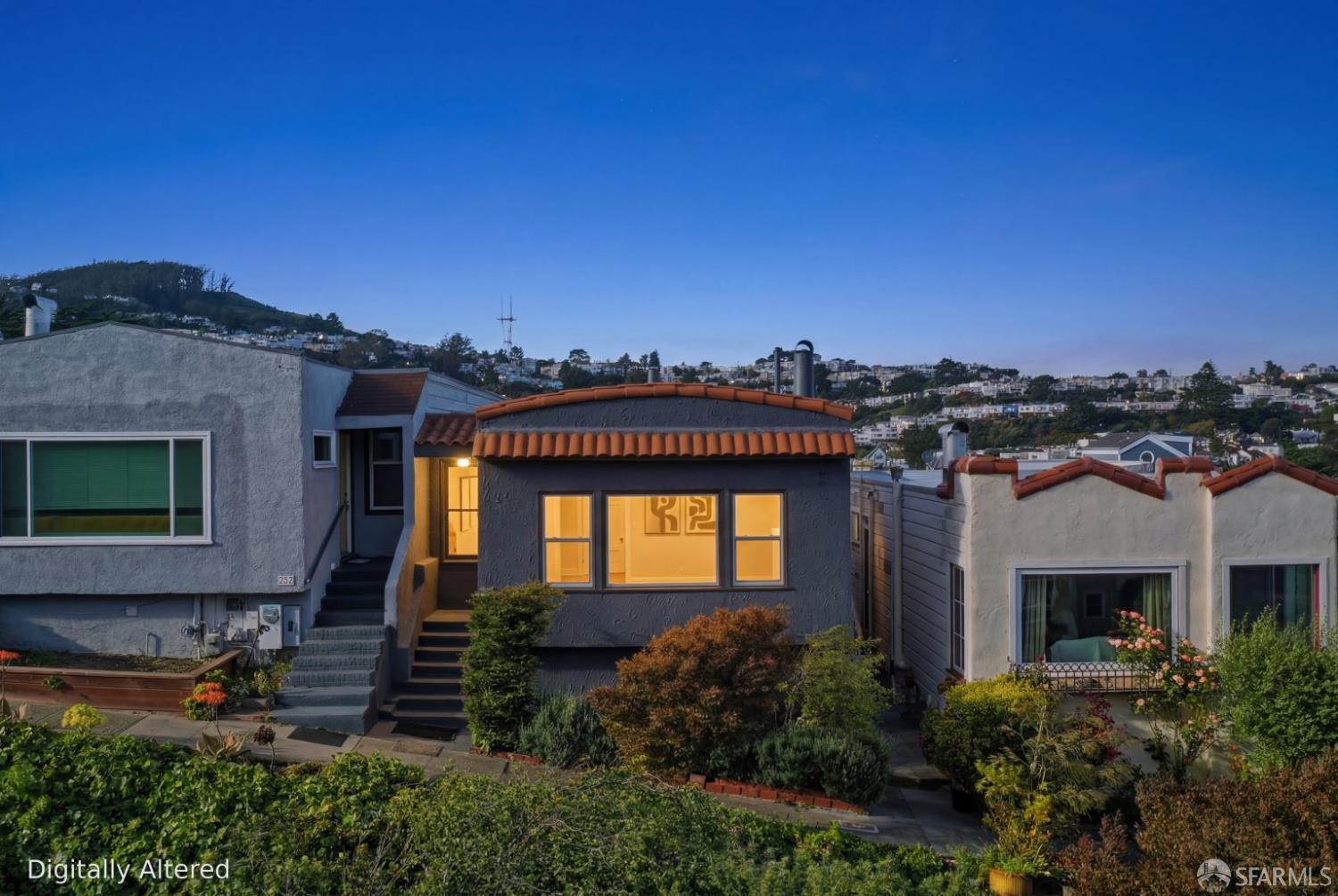 Detail Gallery Image 2 of 36 For 270 Judson Ave, San Francisco,  CA 94112 - 2 Beds | 1 Baths