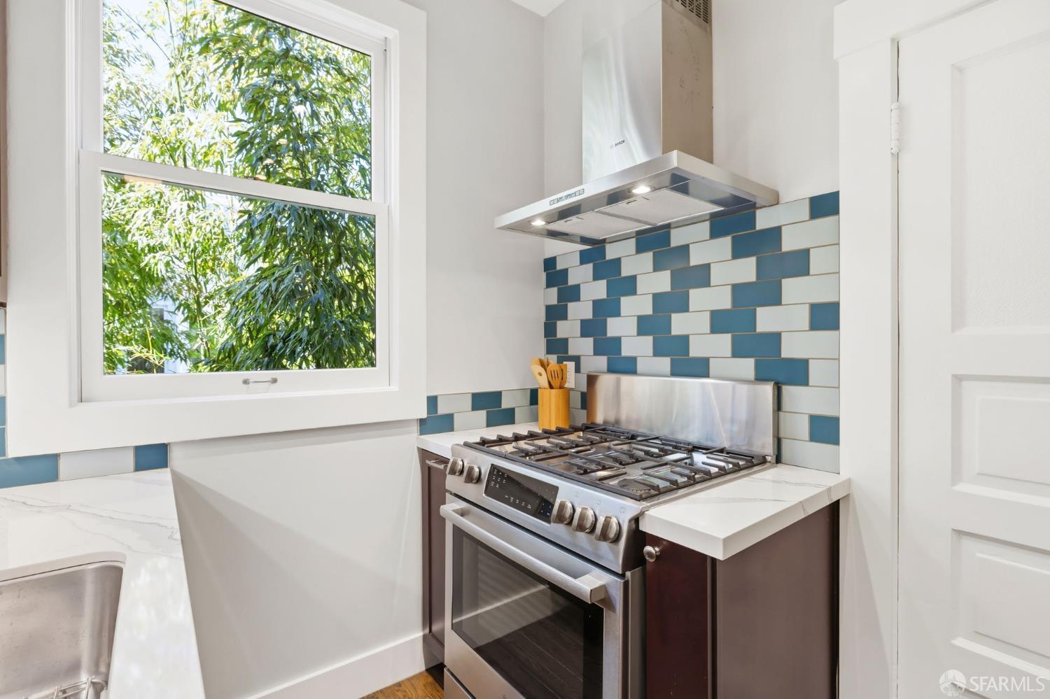 Detail Gallery Image 29 of 40 For 158 Carmel St, San Francisco,  CA 94117 - 2 Beds | 1 Baths