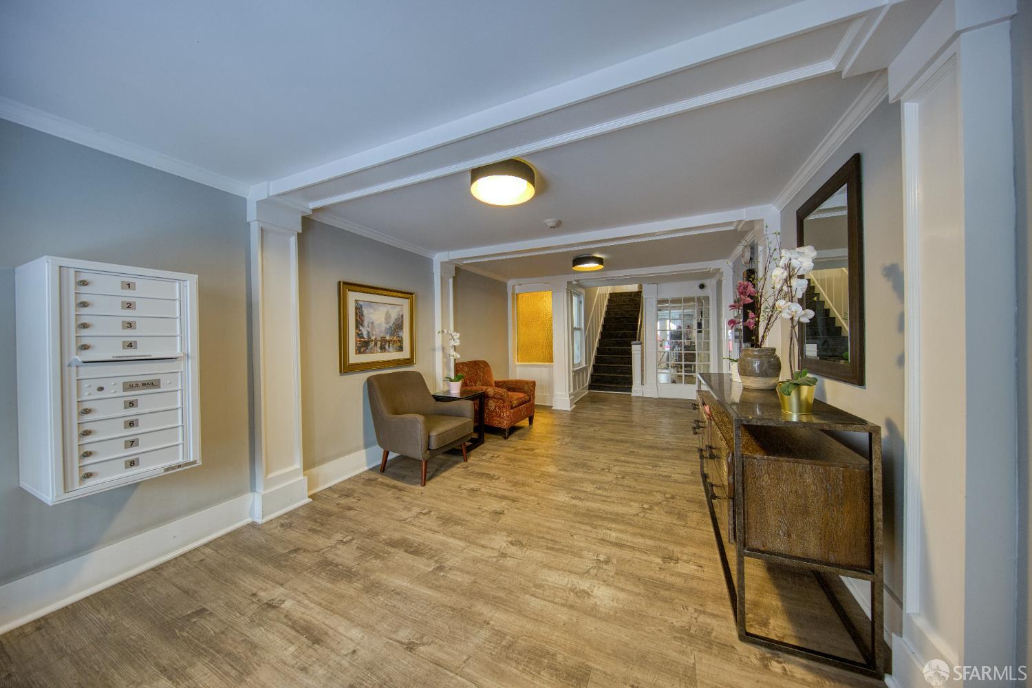 Detail Gallery Image 3 of 11 For 1230 Jackson St, San Francisco,  CA 94109 - – Beds | – Baths