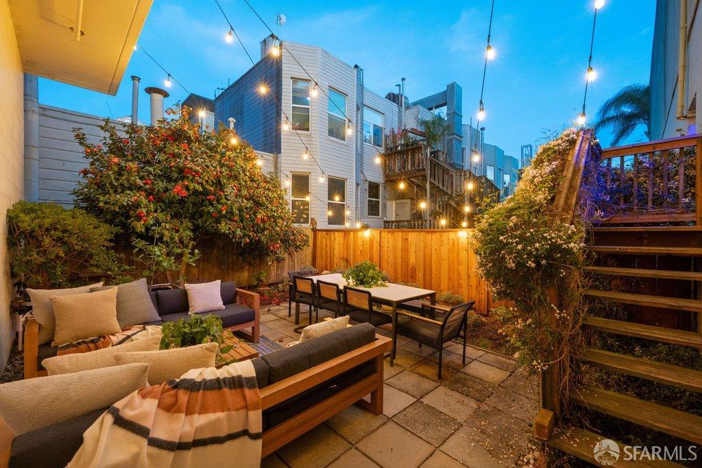 Detail Gallery Image 54 of 92 For 2425 Market St #6,  San Francisco,  CA 94114 - 2 Beds | 1 Baths