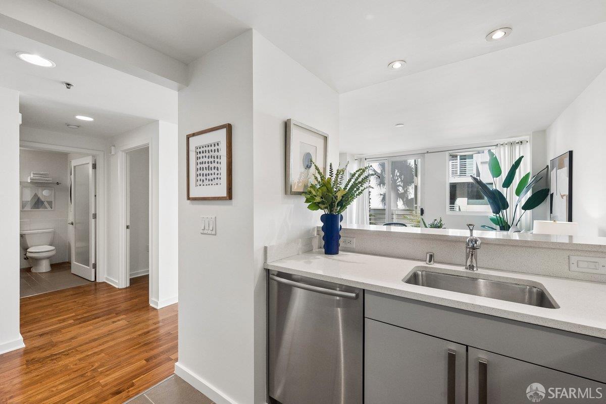 Photo #12: 426115049 Listing: Photo #12