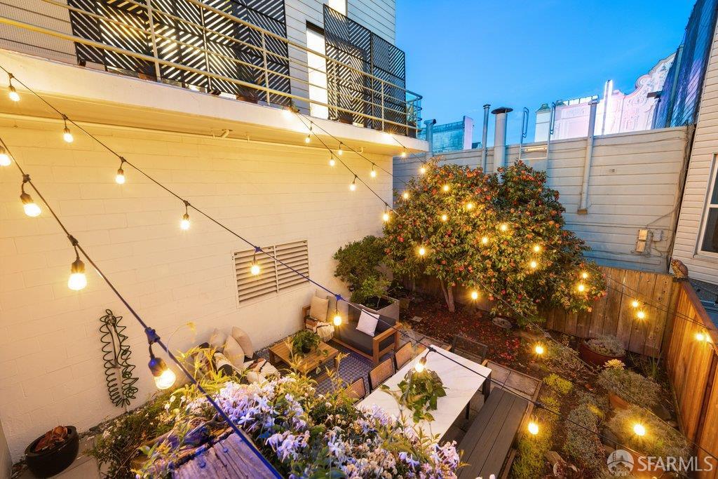 Detail Gallery Image 53 of 92 For 2425 Market St #6,  San Francisco,  CA 94114 - 2 Beds | 1 Baths