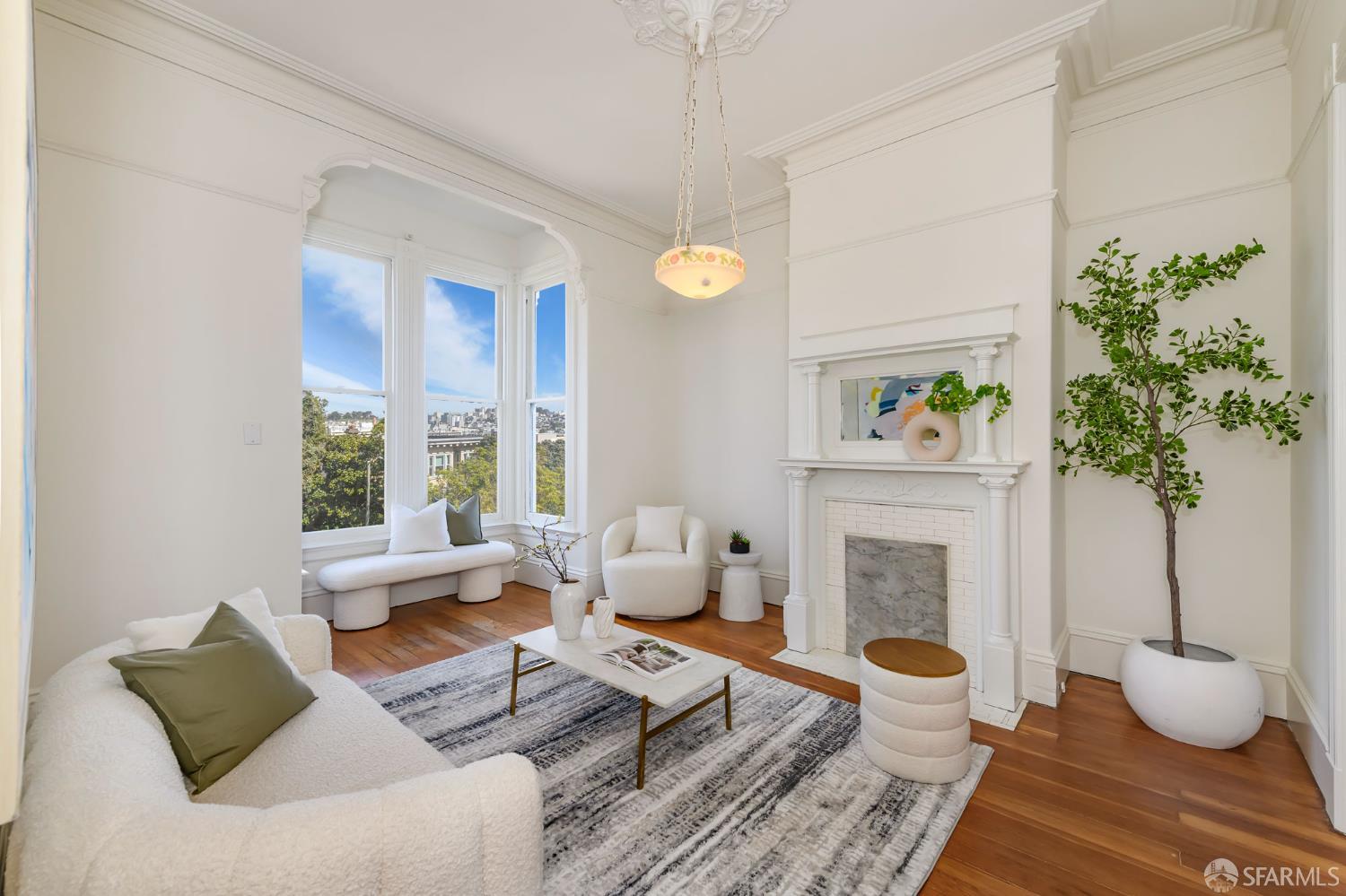 Detail Gallery Image 4 of 45 For 1953 Eddy St, San Francisco,  CA 94115 - – Beds | – Baths