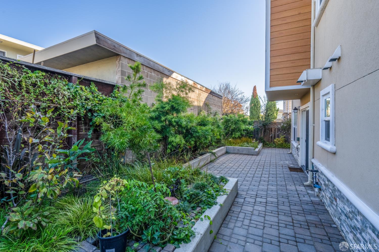 Detail Gallery Image 74 of 88 For 938 Kearney St, El Cerrito,  CA 94133 - 8 Beds | 8/2 Baths