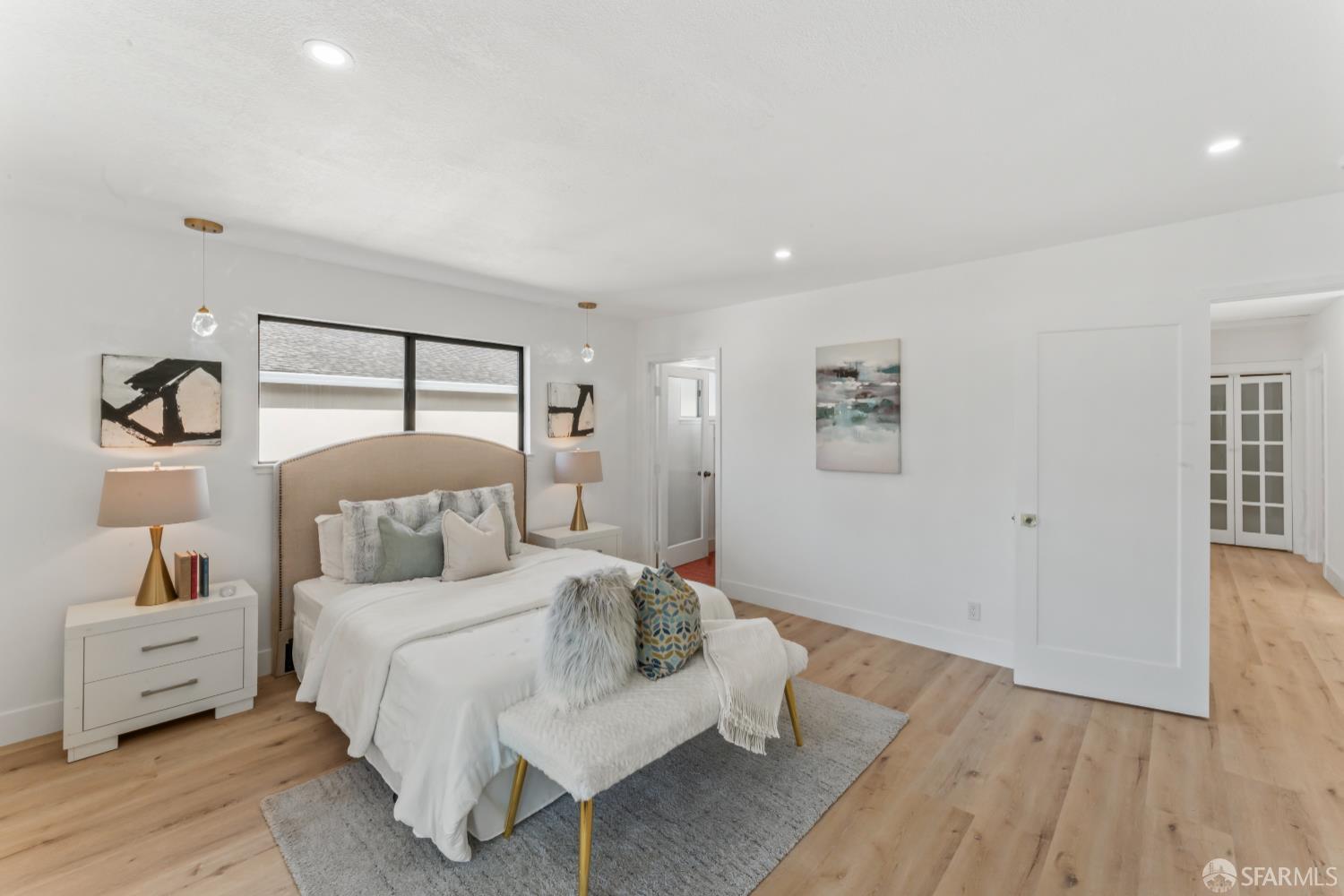 Detail Gallery Image 17 of 43 For 300 Klamath St, Brisbane,  CA 94005 - 3 Beds | 3 Baths