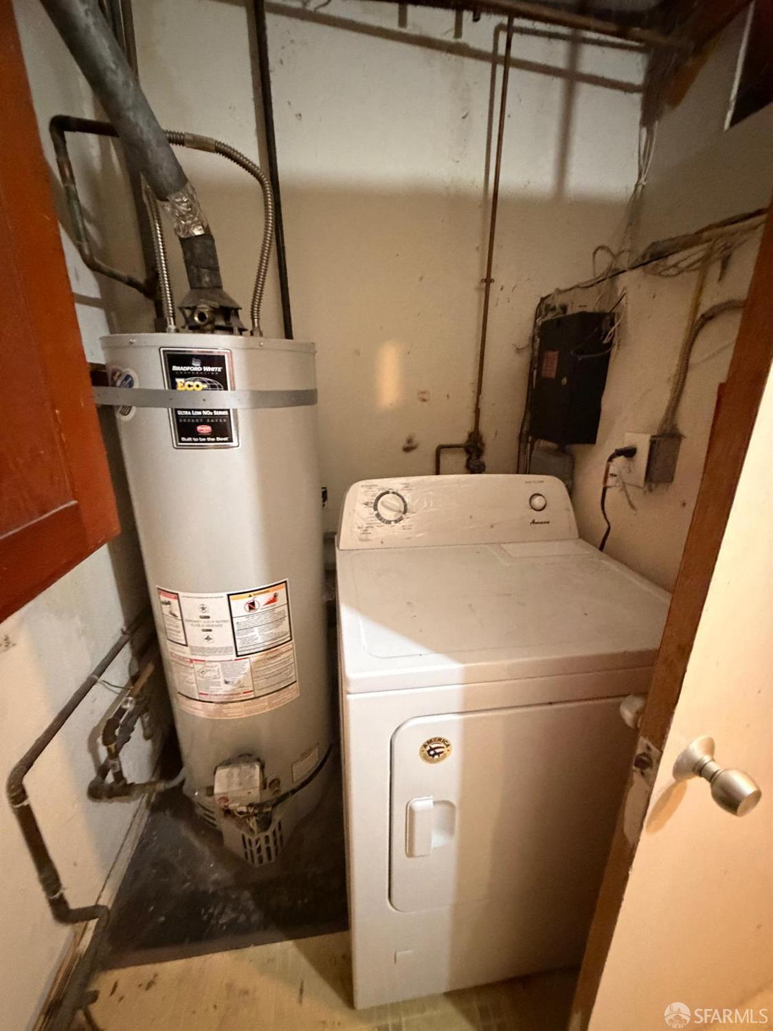 Detail Gallery Image 7 of 7 For 1 Mccarthy Ave, San Francisco,  CA 94134 - 4 Beds | 2/1 Baths