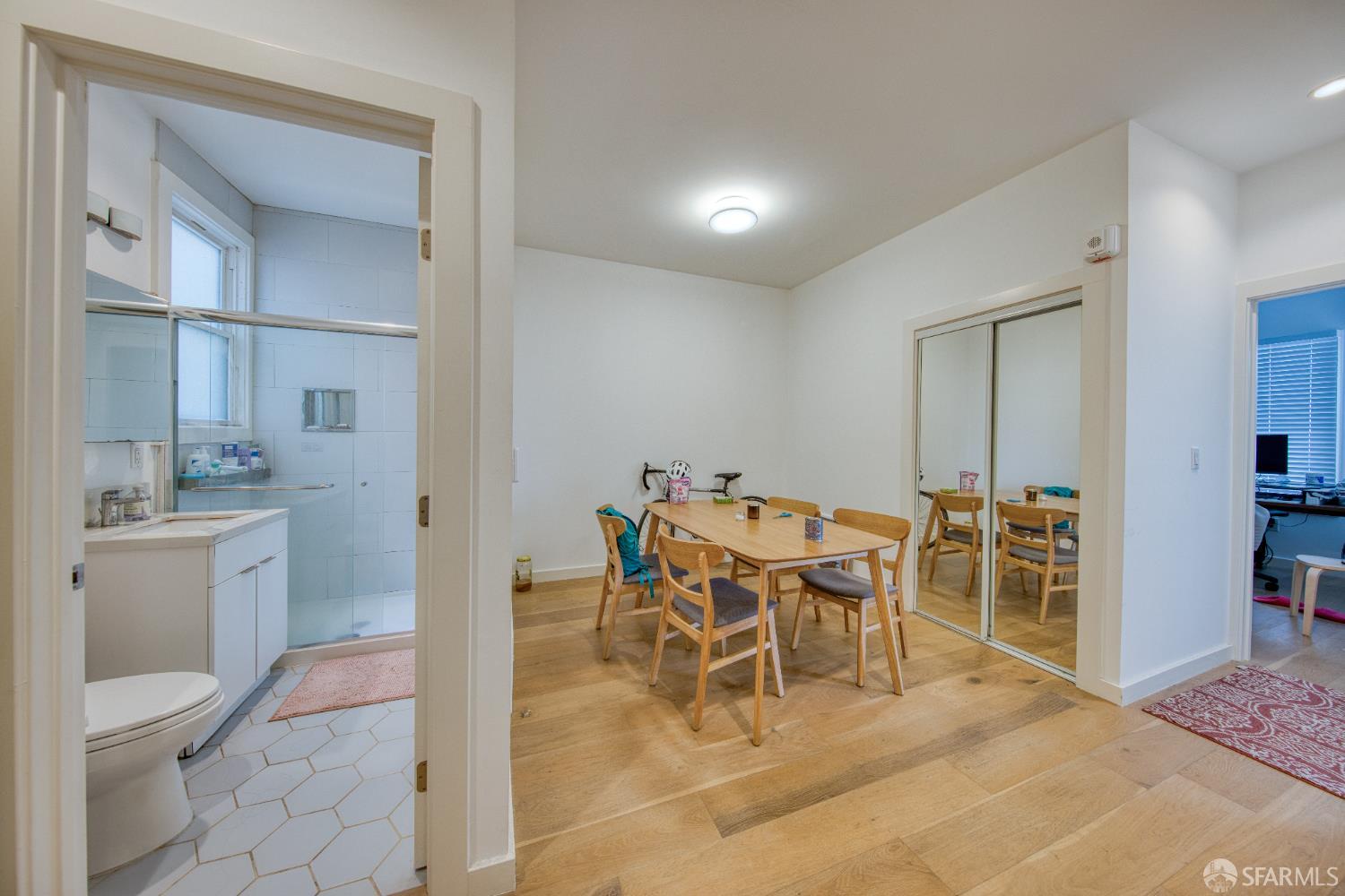 Detail Gallery Image 5 of 11 For 1230 Jackson St, San Francisco,  CA 94109 - – Beds | – Baths