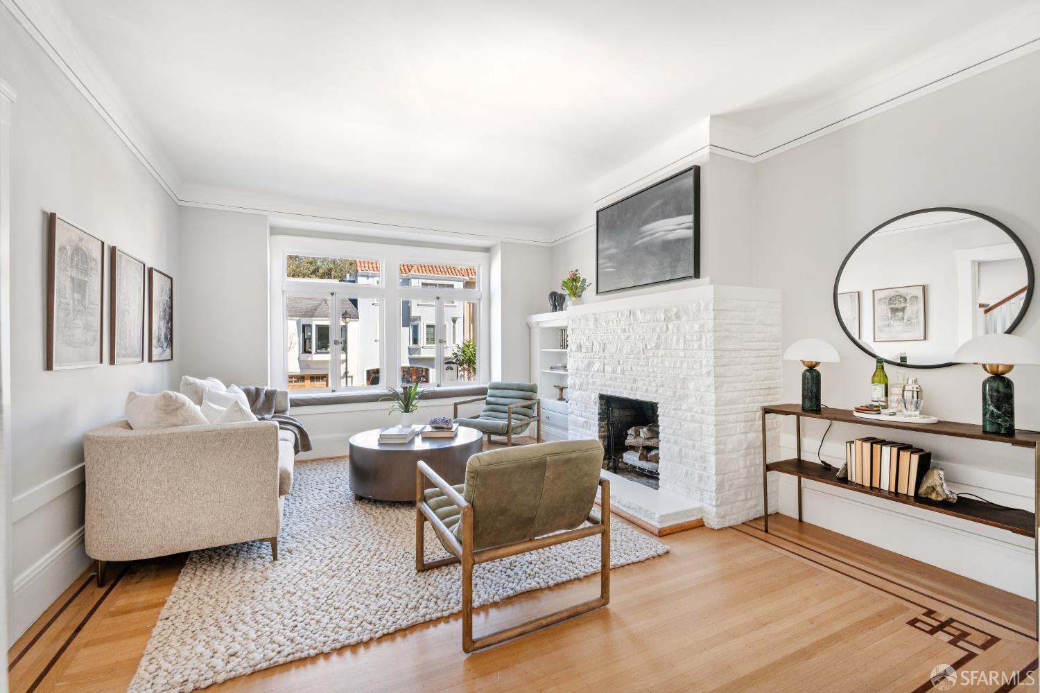 Detail Gallery Image 7 of 73 For 1819 8th Ave, San Francisco,  CA 94109 - 3 Beds | 2 Baths