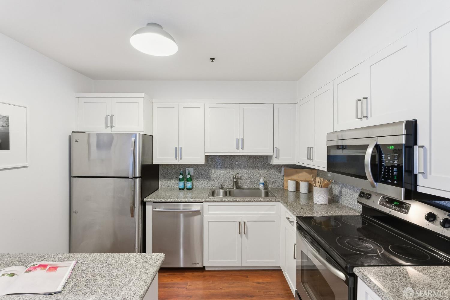 Photo #7: 426113213 Listing: Photo #7