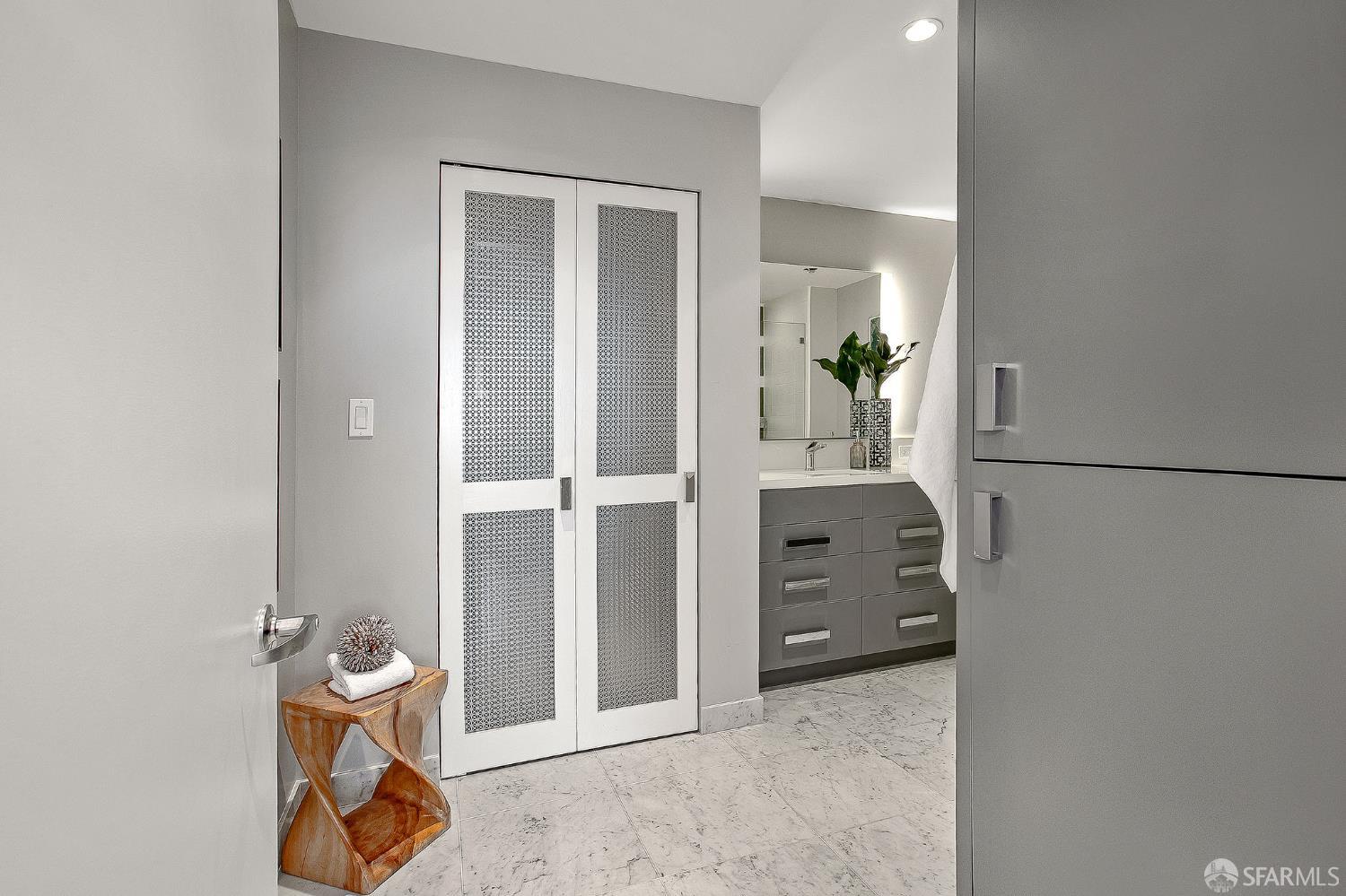 Photo #12: 426111982 Listing: Photo #12