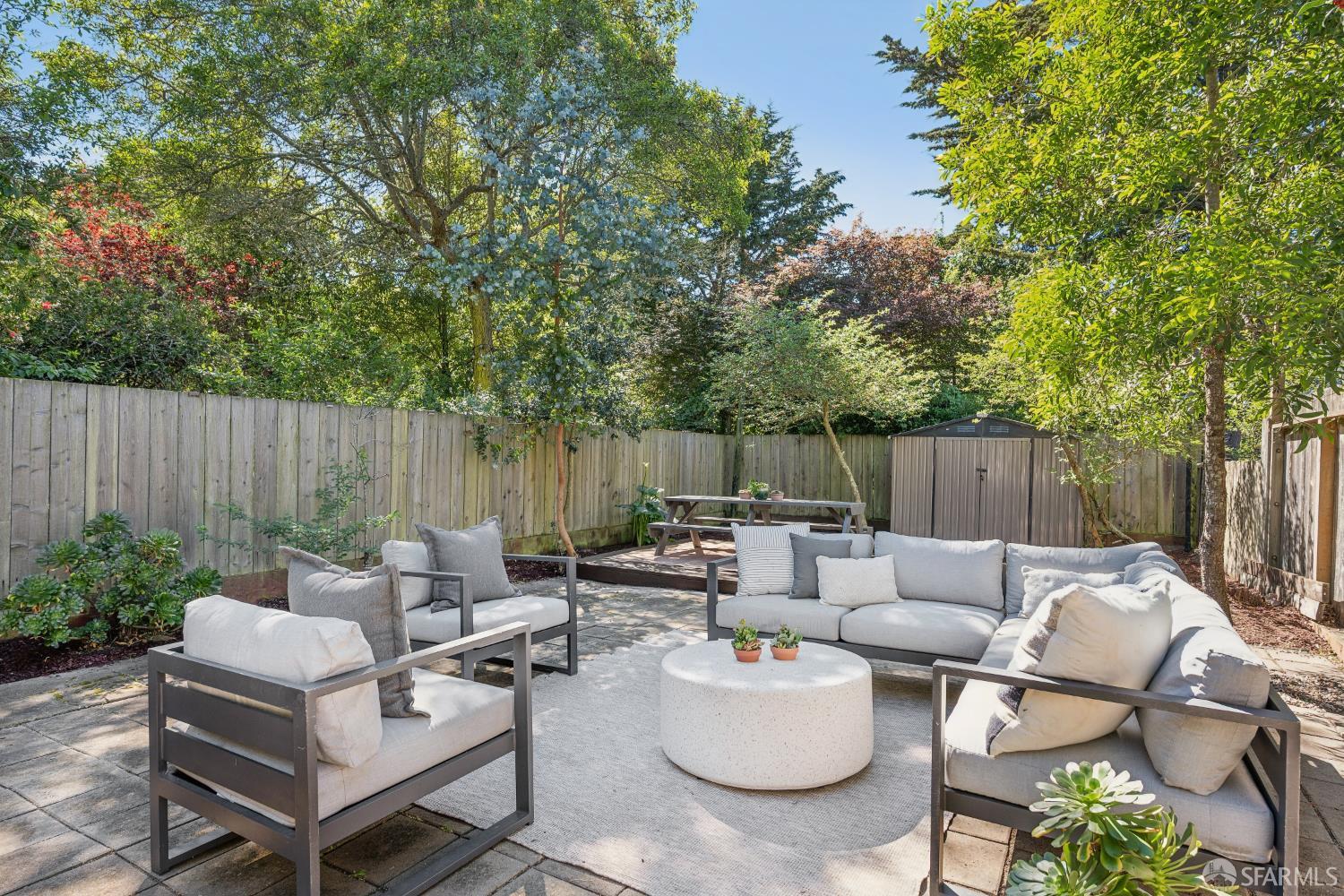 Detail Gallery Image 54 of 73 For 1819 8th Ave, San Francisco,  CA 94109 - 3 Beds | 2 Baths