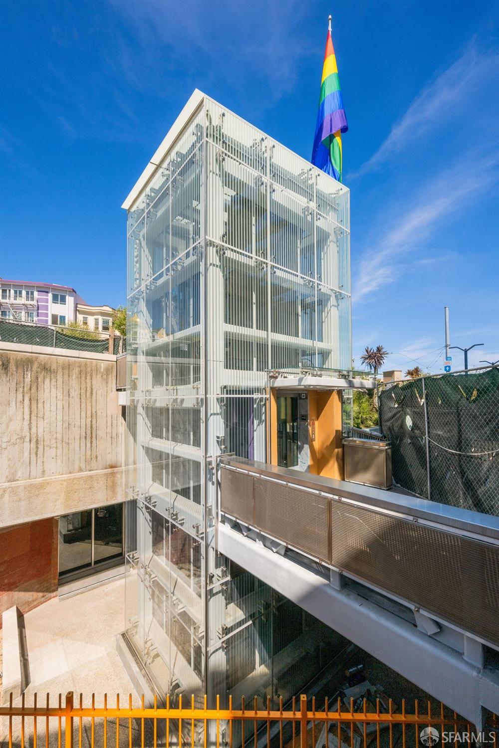 Detail Gallery Image 61 of 92 For 2425 Market St #6,  San Francisco,  CA 94114 - 2 Beds | 1 Baths