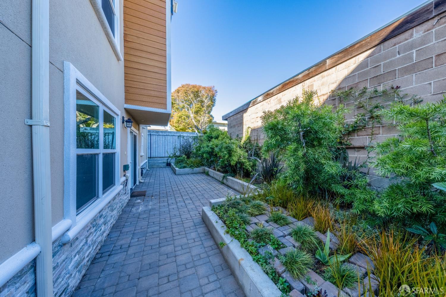 Detail Gallery Image 73 of 88 For 938 Kearney St, El Cerrito,  CA 94133 - 8 Beds | 8/2 Baths