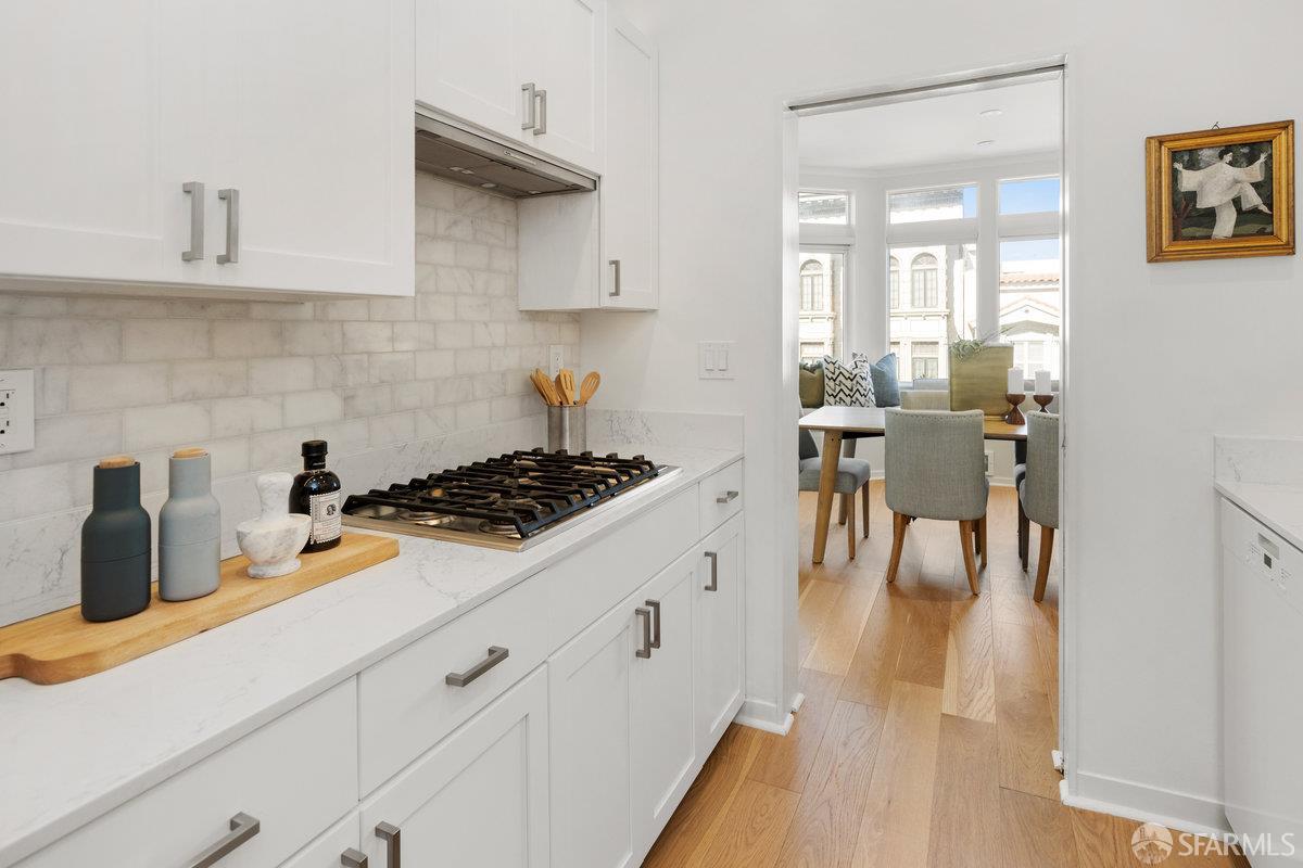 Detail Gallery Image 19 of 39 For 44 Macondray Ln 2w,  San Francisco,  CA 94133 - 2 Beds | 2 Baths