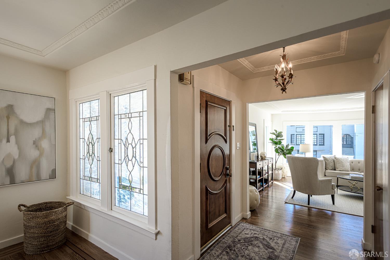 Detail Gallery Image 3 of 30 For 1620 Pacheco St, San Francisco,  CA 94116 - 2 Beds | 1 Baths